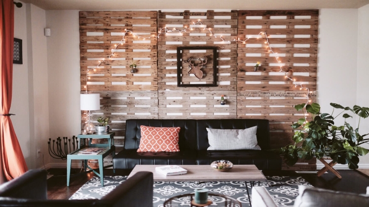 Should You Rent a Room to a Paying Guest?